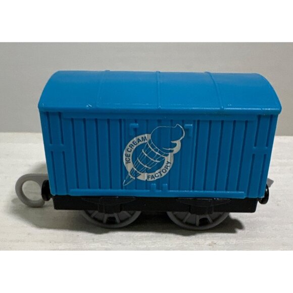 Thomas & Friends Trackmaster Percy Train Engine Ice Cream, Brendam Bay Cars 2013 - Picture 3 of 15